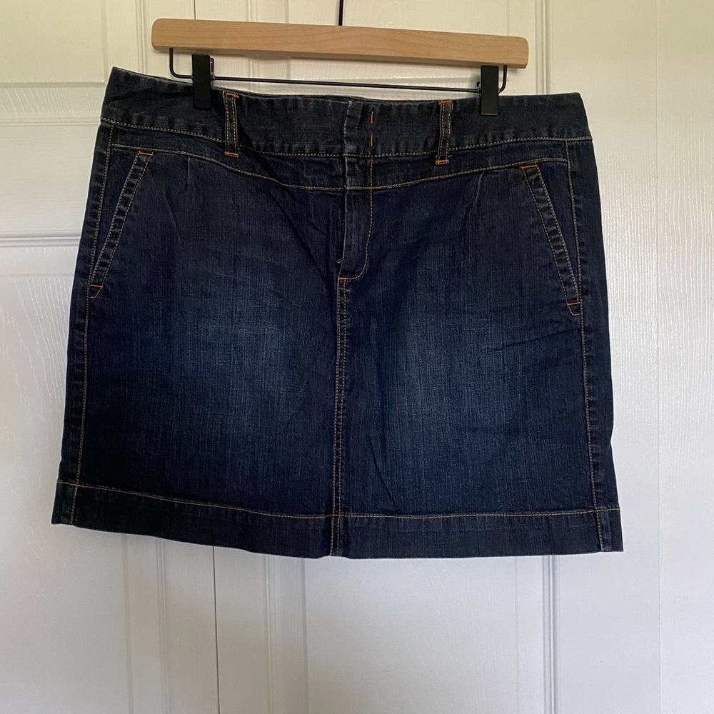 Super Cute & Sexy Tommy Hilfiger Jean Skirt